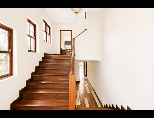 4 BEDROOM HOUSE FOR SALE IN BENMORE GARDENS